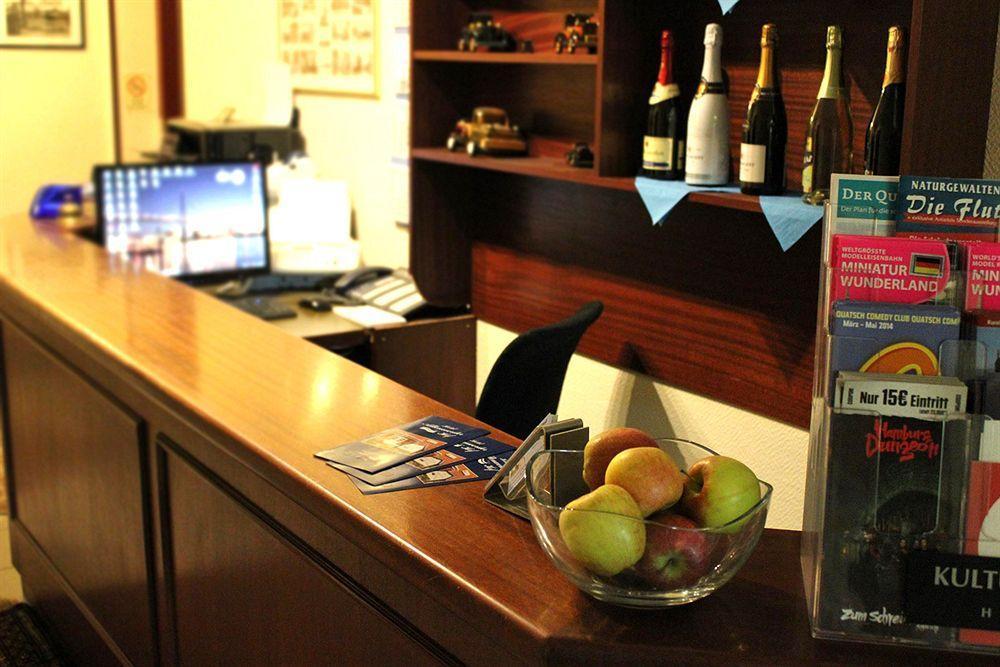 Hotel Altenwerder Hof Hamburg-Harburg Exteriör bild
