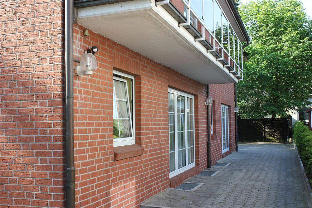 Hotel Altenwerder Hof Hamburg-Harburg Exteriör bild