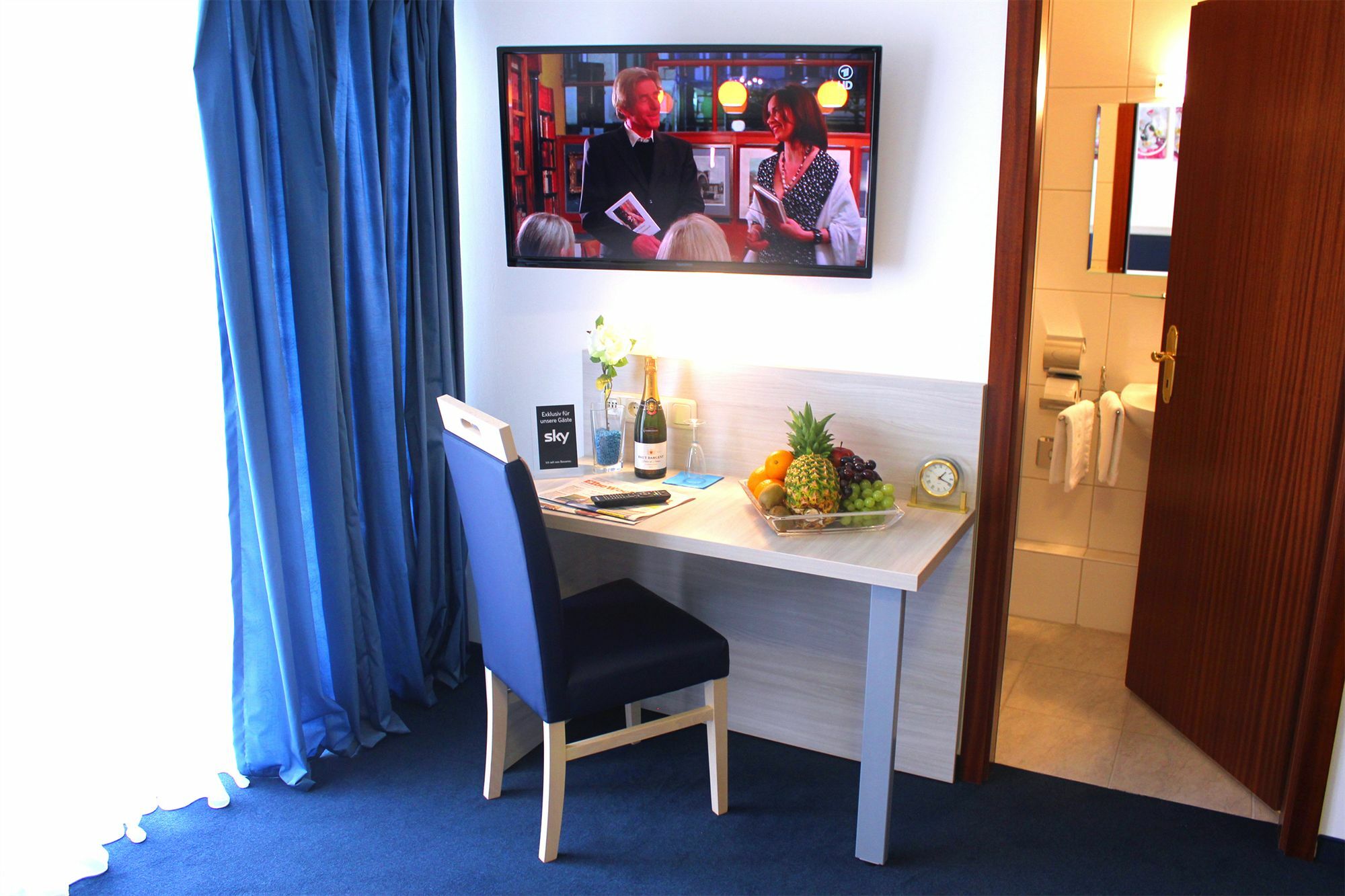 Hotel Altenwerder Hof Hamburg-Harburg Exteriör bild